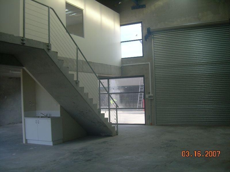 18/3 Kelso Crescent, Moorebank NSW 2170