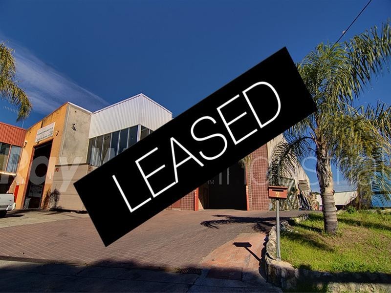 9 Pat Devlin Close, Chipping Norton NSW 2170