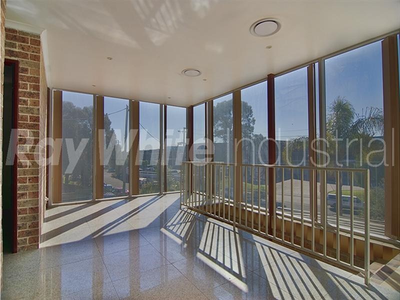 9 Pat Devlin Close, Chipping Norton NSW 2170