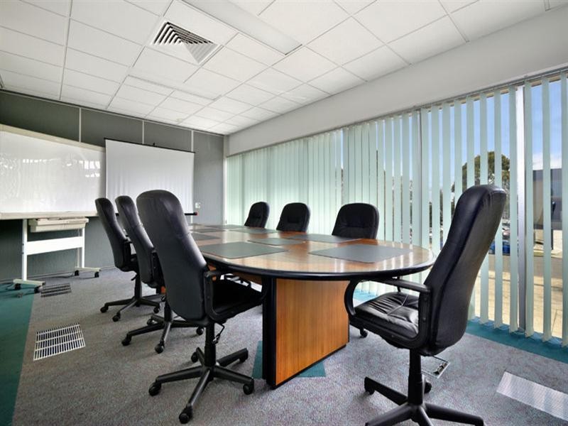 9 Garema Circuit, Kingsgrove NSW 2208