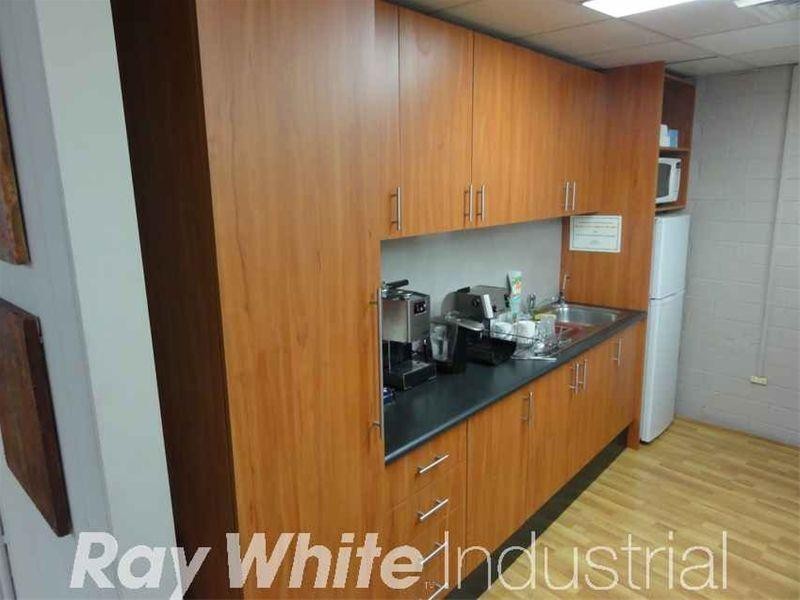 4/27-29 Garema Circuit, Kingsgrove NSW 2208