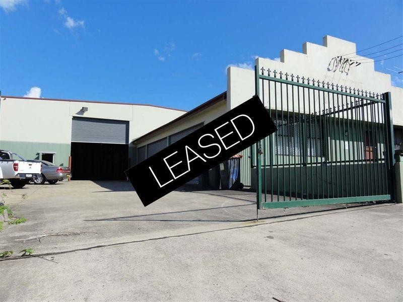 33 Barry Avenue Mortdale, Peakhurst NSW 2210