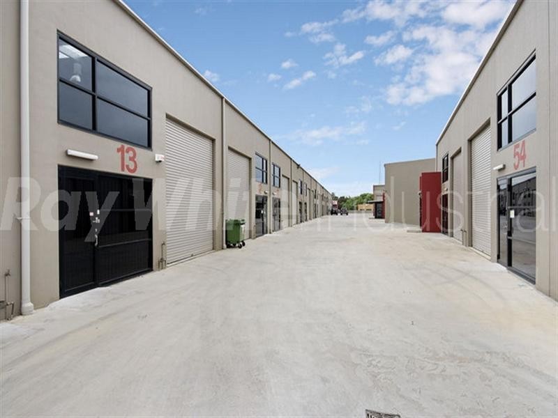 15/3 Kelso Cresent, Moorebank NSW 2170