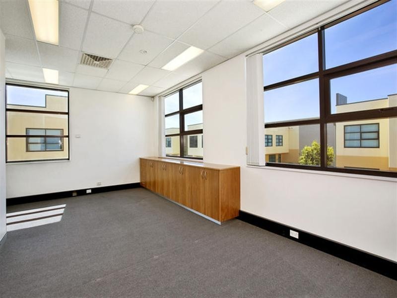 Chipping Norton NSW 2170