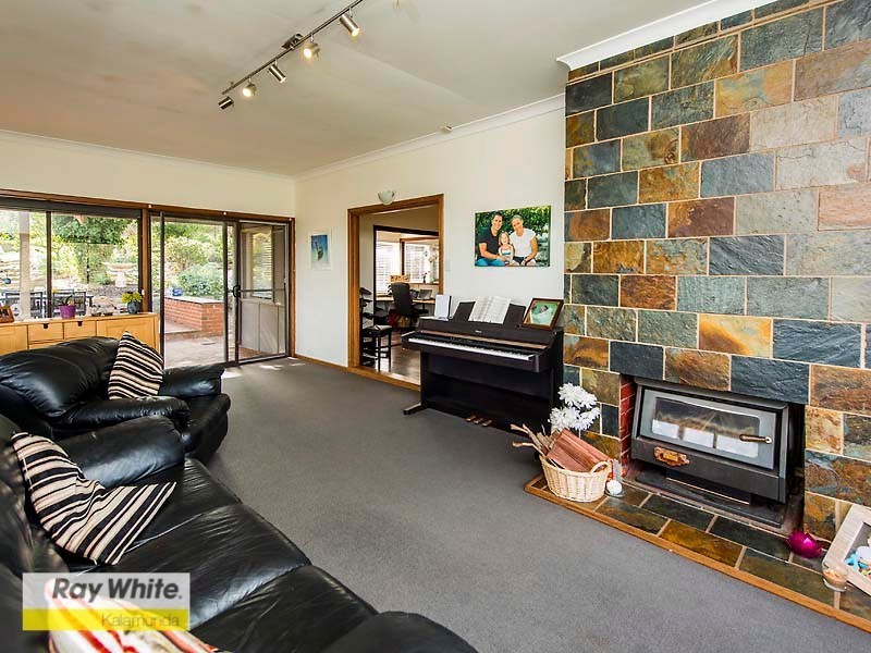 3 Hillside Crescent, Gooseberry Hill WA 6076