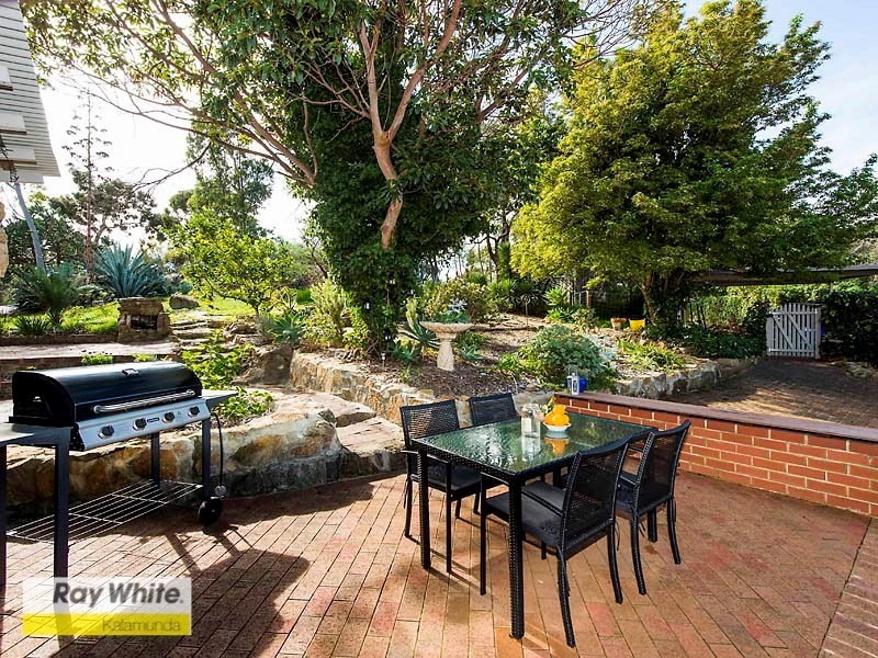 3 Hillside Crescent, Gooseberry Hill WA 6076