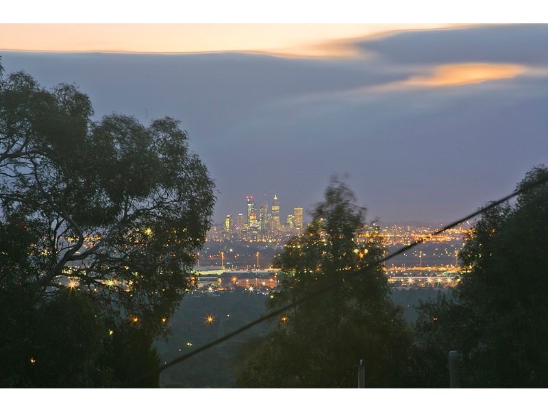 3 Hillside Crescent, Gooseberry Hill WA 6076