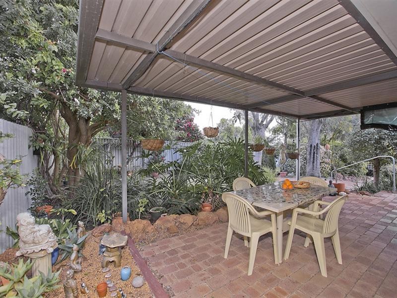 14 Anthony Street, Lesmurdie WA 6076