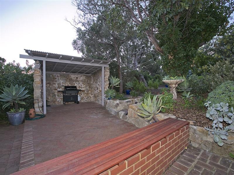 3 Hillside Crescent, Gooseberry Hill WA 6076