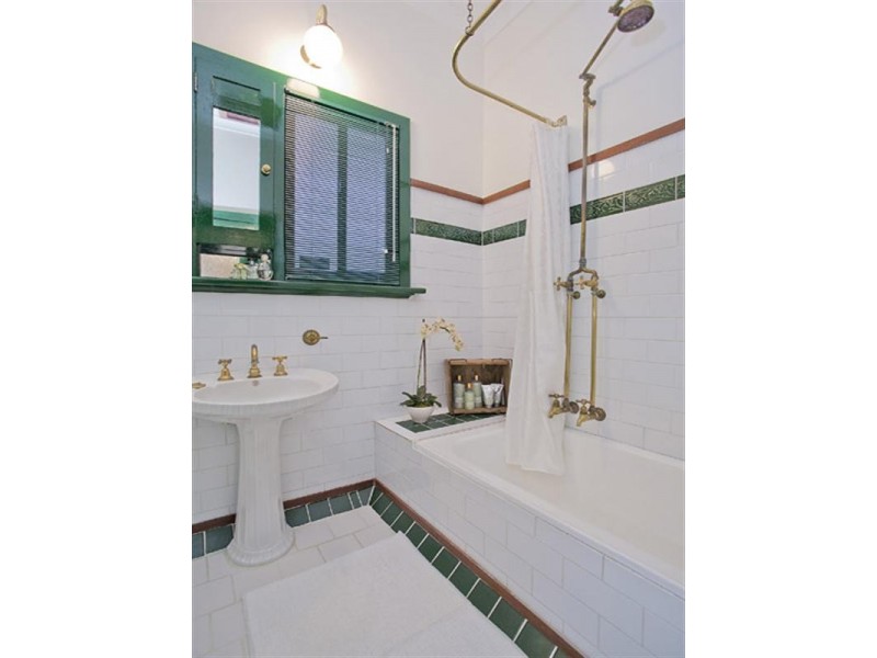 3 Hillside Crescent, Gooseberry Hill WA 6076