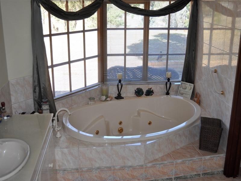 228 Holmes Road, Forrestfield WA 6058