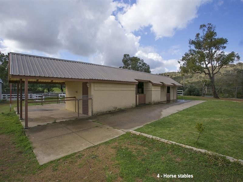 228 Holmes Road, Forrestfield WA 6058