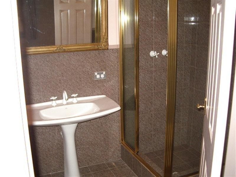 9 Graham Road, Gooseberry Hill WA 6076