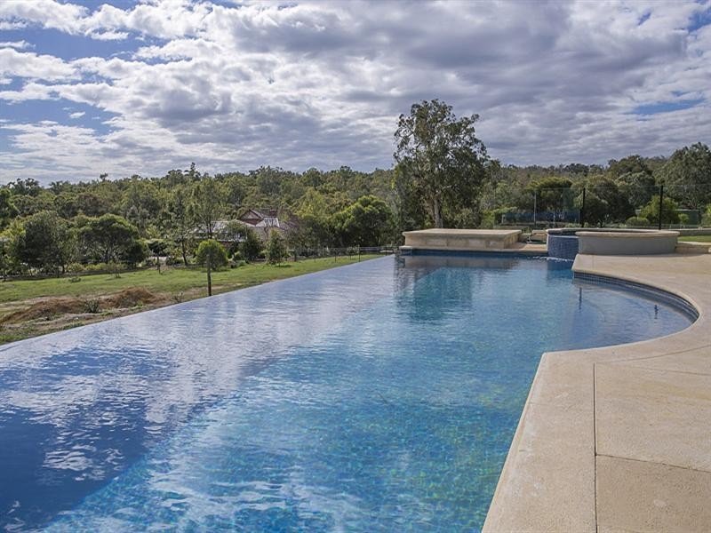 165 Ridge Hill Road, Gooseberry Hill WA 6076