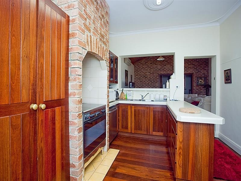 5 Seaview Terrace, Kalamunda WA 6076