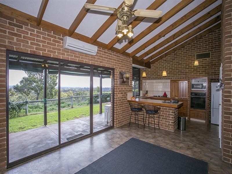 44 Honey Road, Forrestfield WA 6058