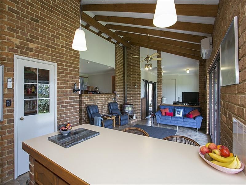 44 Honey Road, Forrestfield WA 6058