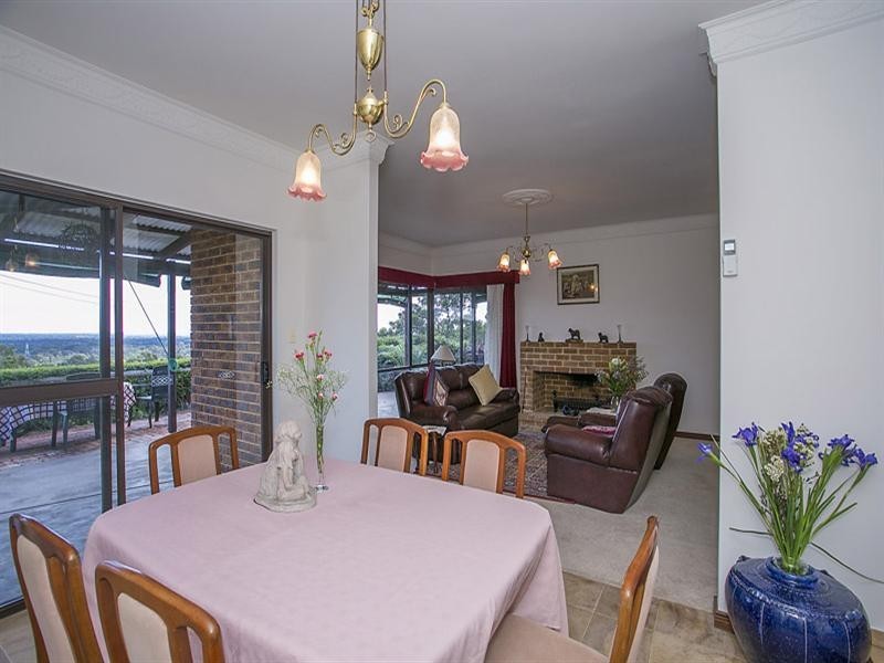 44 Honey Road, Forrestfield WA 6058