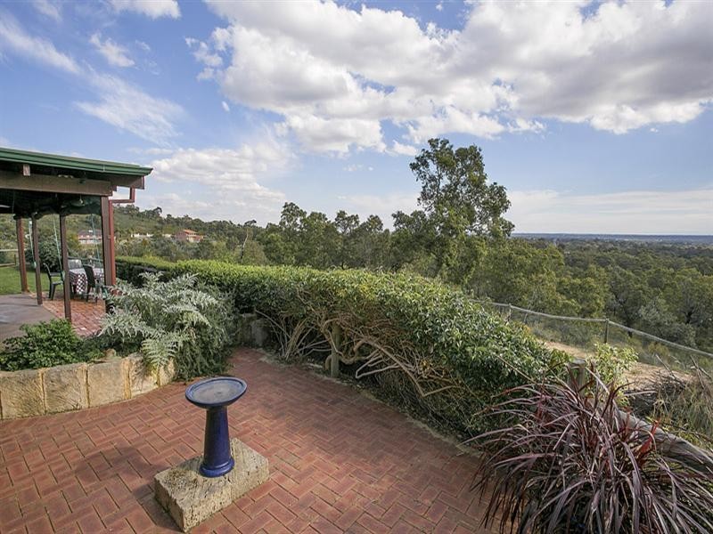 44 Honey Road, Forrestfield WA 6058