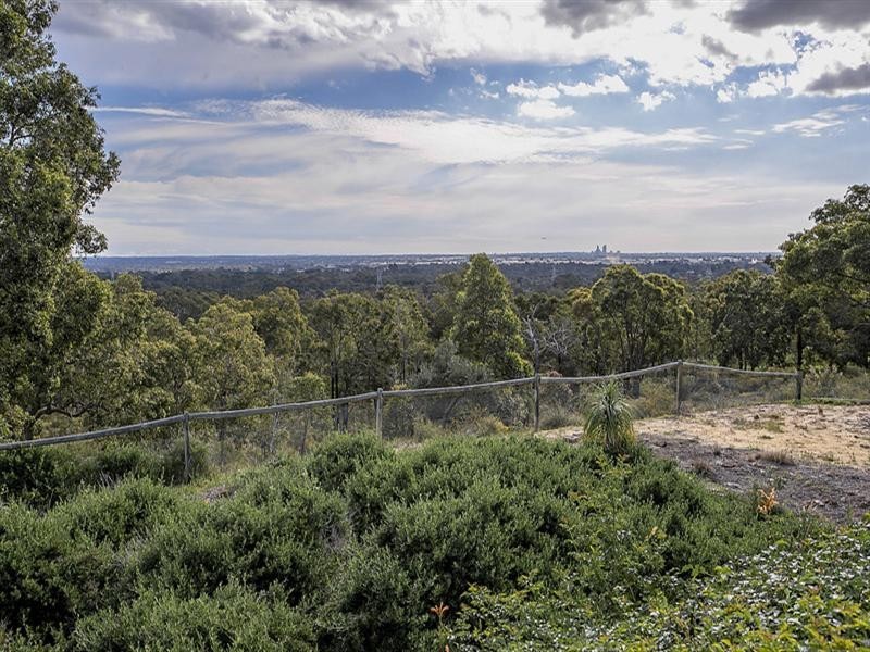 44 Honey Road, Forrestfield WA 6058