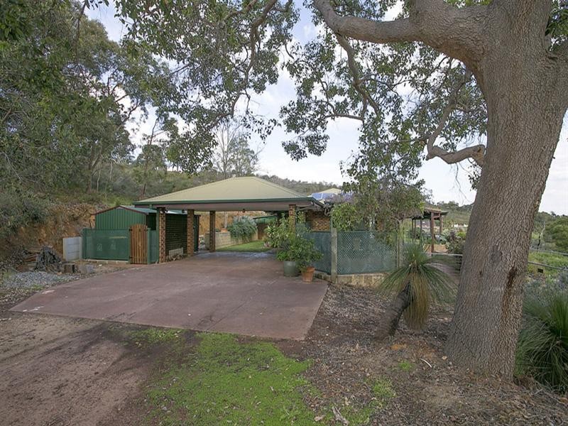 44 Honey Road, Forrestfield WA 6058