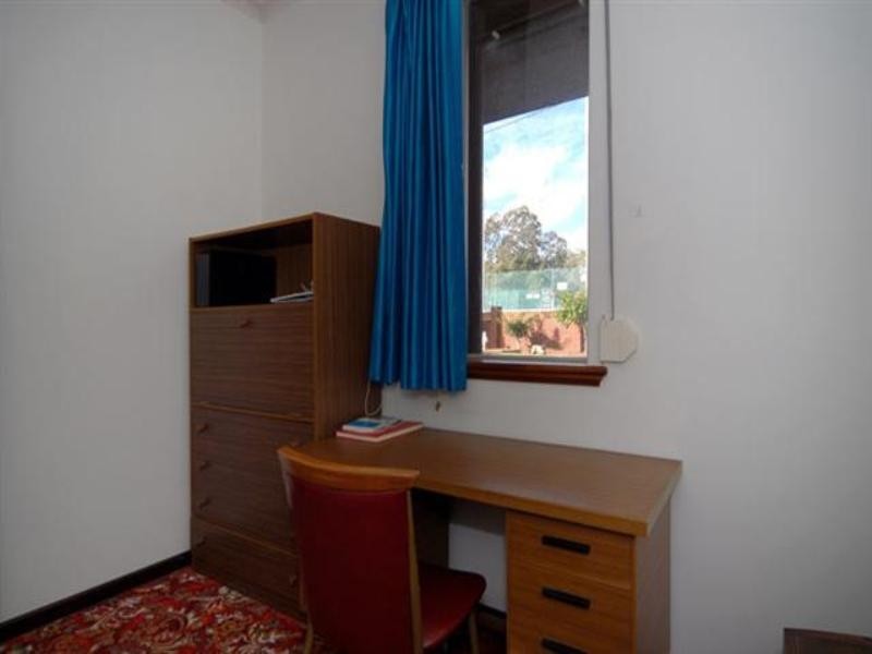 11 Railway Road, Kalamunda WA 6076