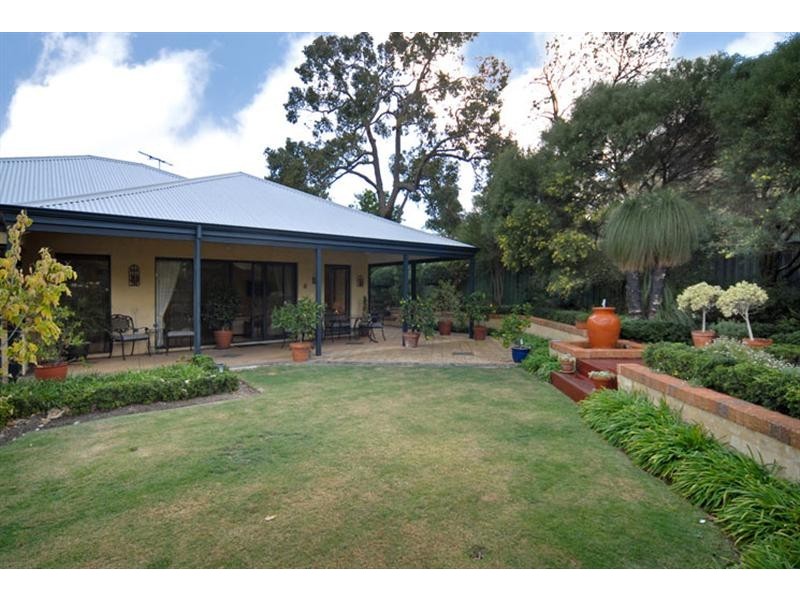 36A Traylen Road, Kalamunda WA 6076