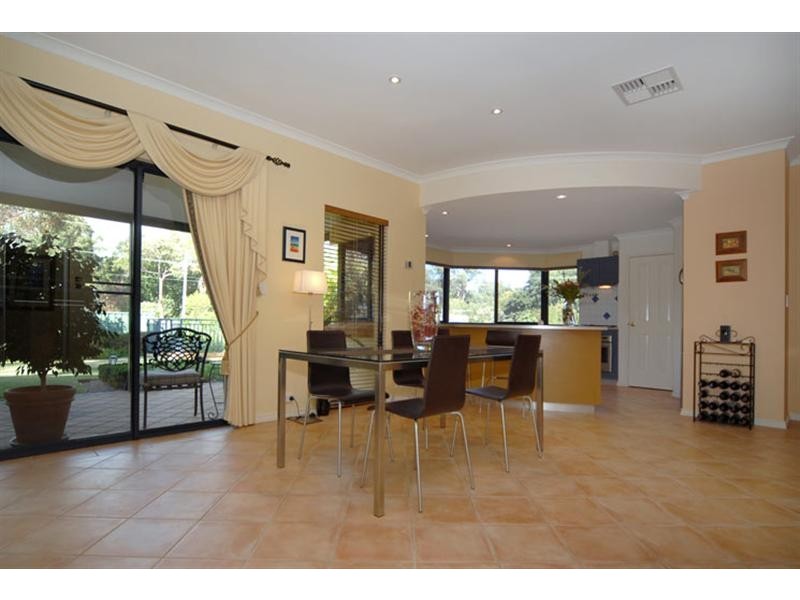 36A Traylen Road, Kalamunda WA 6076