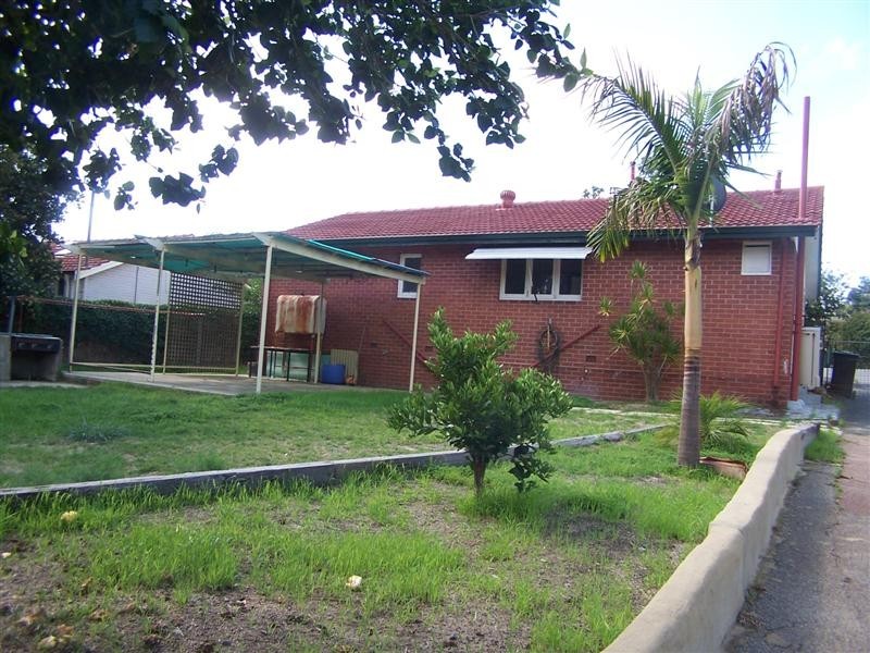 3 Mounthaven Street, Kalamunda WA 6076