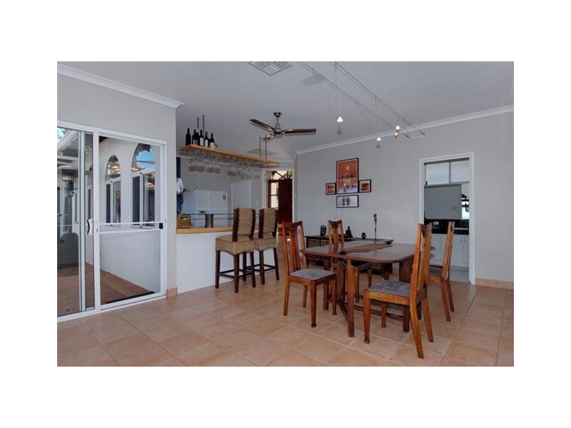 10 Labyrinth Close, Kelmscott WA 6111