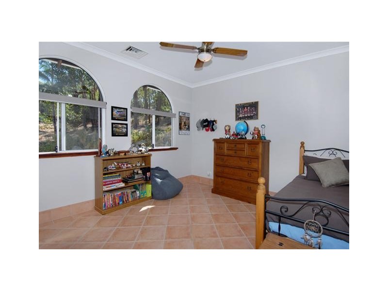 10 Labyrinth Close, Kelmscott WA 6111