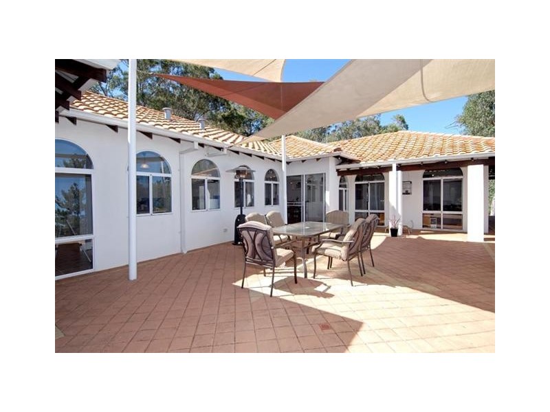 10 Labyrinth Close, Kelmscott WA 6111