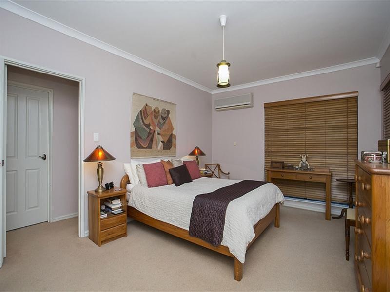 51 Lenori Road, Gooseberry Hill WA 6076