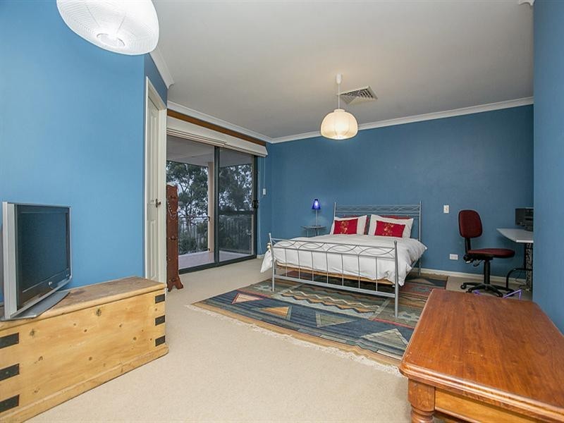 51 Lenori Road, Gooseberry Hill WA 6076