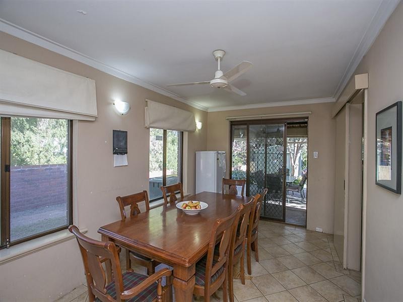 235 Grove Road, Lesmurdie WA 6076