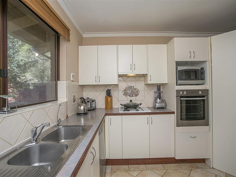 235 Grove Road, Lesmurdie WA 6076