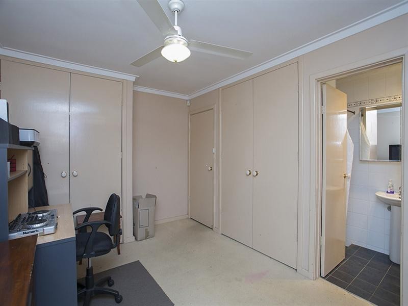 235 Grove Road, Lesmurdie WA 6076