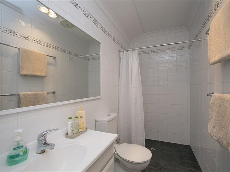 235 Grove Road, Lesmurdie WA 6076