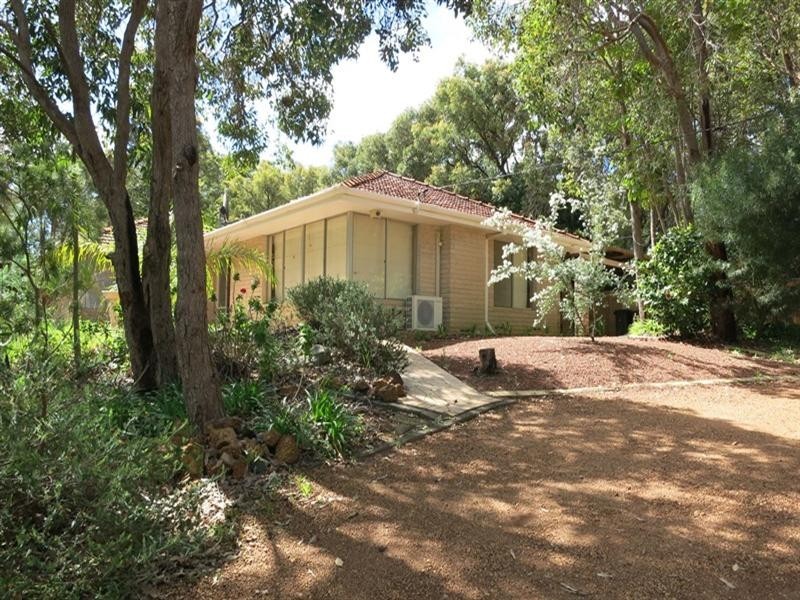 25 Trafalgar Road, Lesmurdie WA 6076