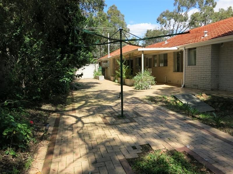 25 Trafalgar Road, Lesmurdie WA 6076