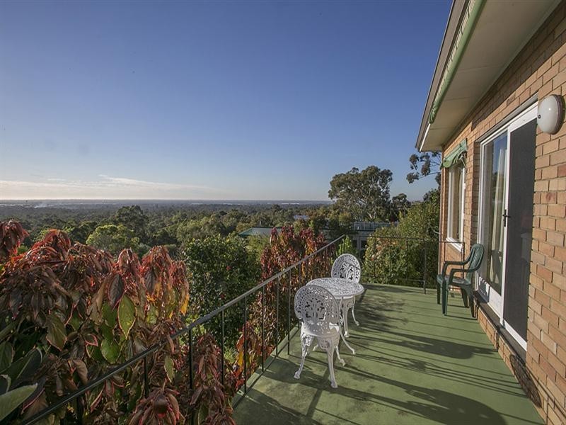 62 West Terrace, Kalamunda WA 6076