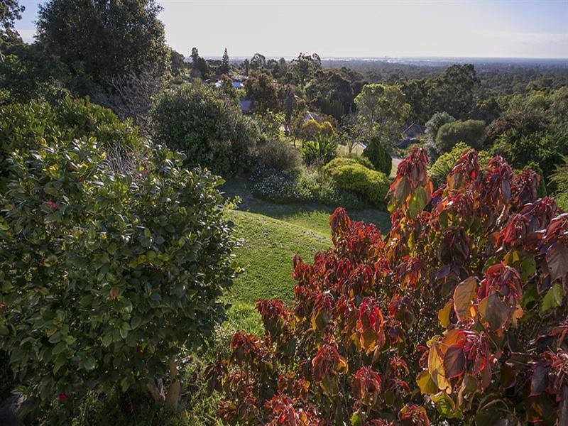 62 West Terrace, Kalamunda WA 6076