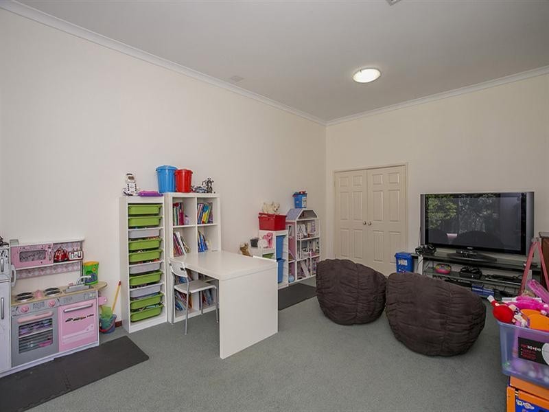 35 Palmateer Drive, Carmel WA 6076