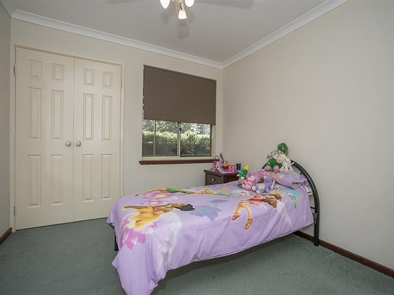 35 Palmateer Drive, Carmel WA 6076