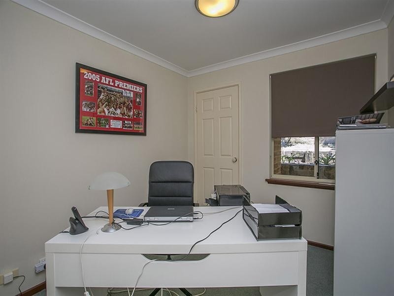 35 Palmateer Drive, Carmel WA 6076