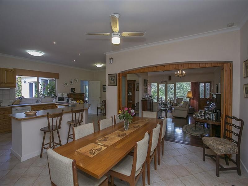 9 Davies Crescent, Gooseberry Hill WA 6076