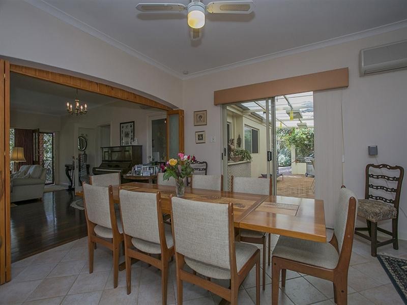 9 Davies Crescent, Gooseberry Hill WA 6076