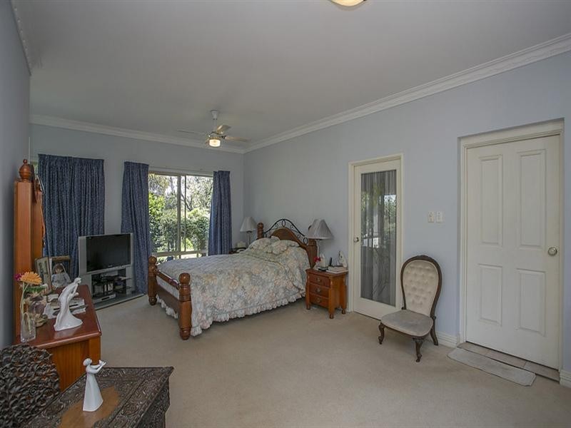 9 Davies Crescent, Gooseberry Hill WA 6076