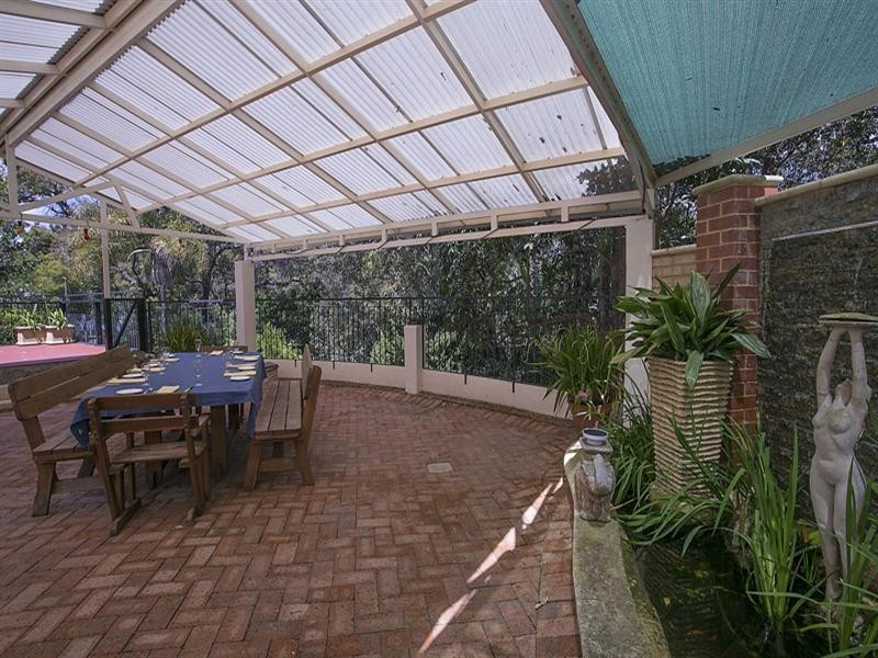 9 Davies Crescent, Gooseberry Hill WA 6076