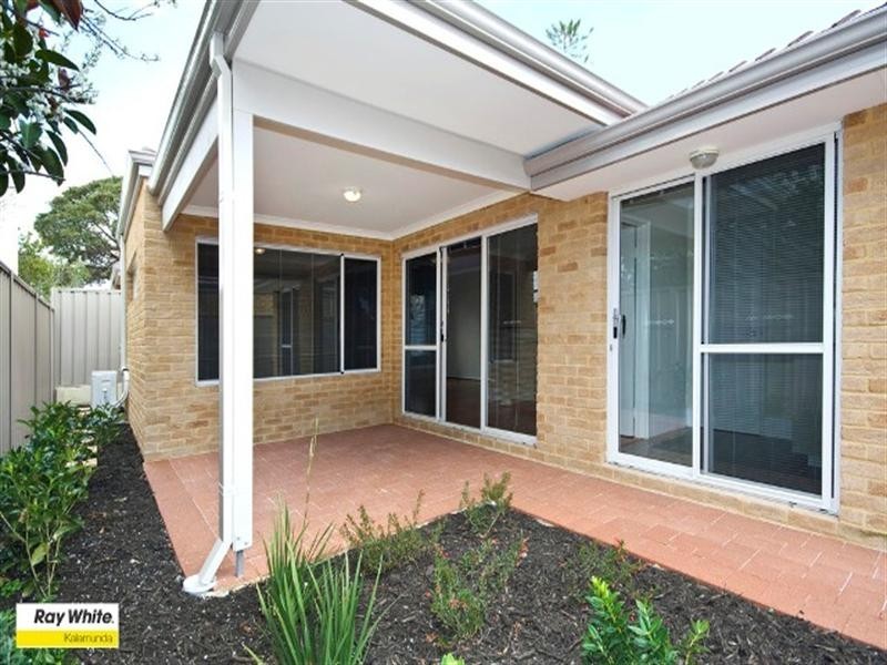 Unit 2, 14 Heath Road, Kalamunda WA 6076